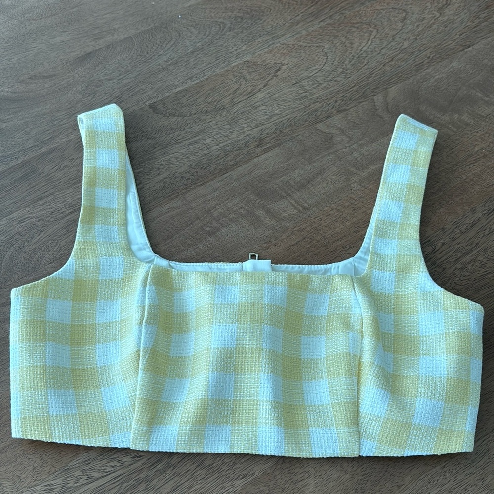 Yellow and white plaid cotton crop top. Fits small. Size XXS
